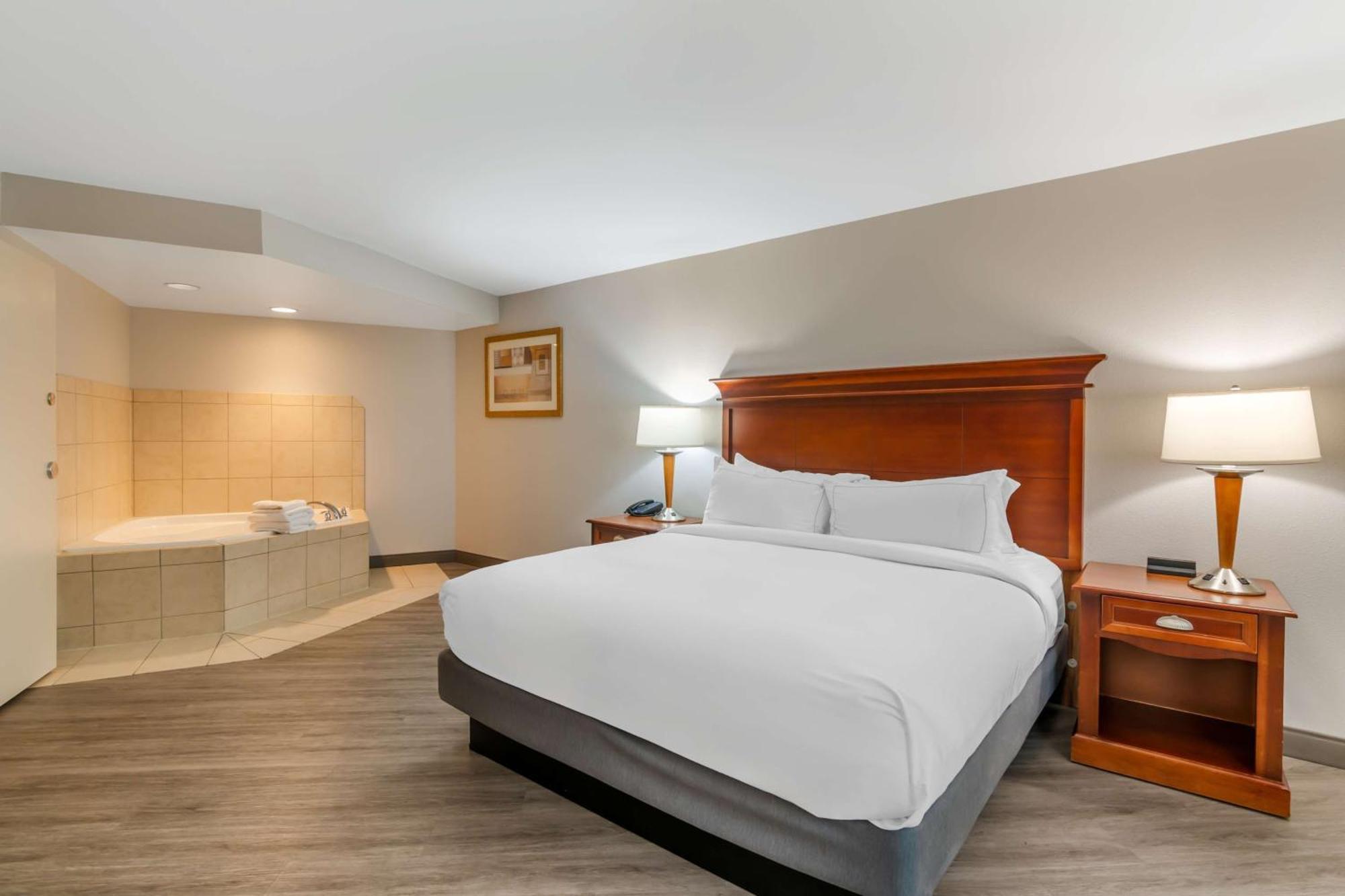 Doubletree By Hilton Jefferson City Exterior photo
